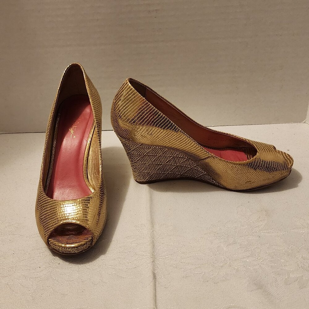 Size 6 Lilly Pulitzer Metallic Gold Reptile Pattern Peep Toe Wedge Leather Heels